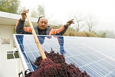 光伏扶貧:過去“伸手要” 如今光伏發(fā)電增收“自己有”