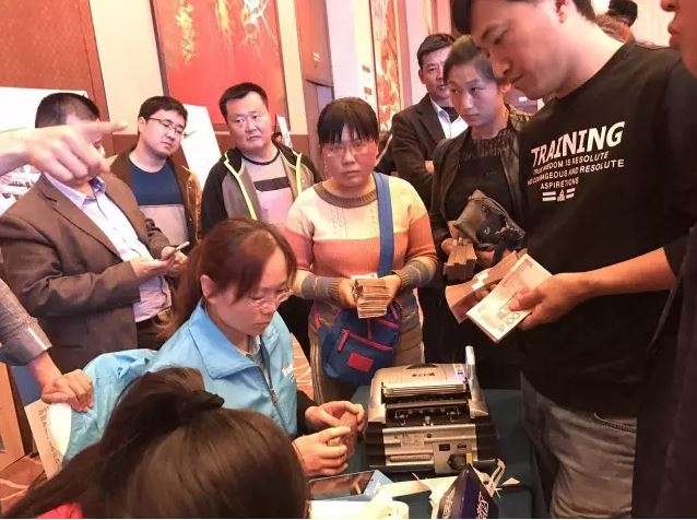 直擊天合光能千縣萬鎮(zhèn)光伏科普行濰坊站：400多人參會，成交1.9MW