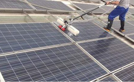 光伏電站已成家用電器，關(guān)于電站清洗我們應(yīng)該注意什么？