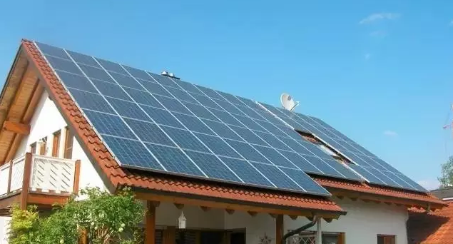 你看這些地方都裝上光伏電站，每年能省一半電費(fèi)！