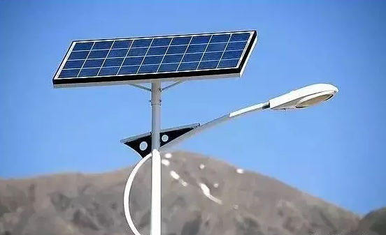 你看這些地方都裝上光伏電站，每年能省一半電費(fèi)！
