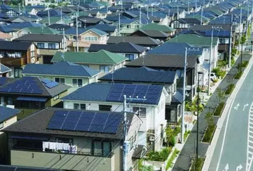 一個(gè)電站賺四個(gè)電站 這才是擁抱家庭光伏的新姿態(tài)！