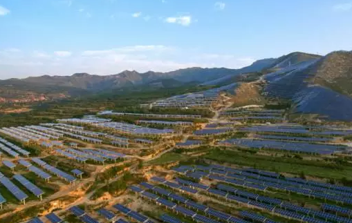 看第二批領跑者基地首個并網的非平臺光伏電站是如何煉成的？