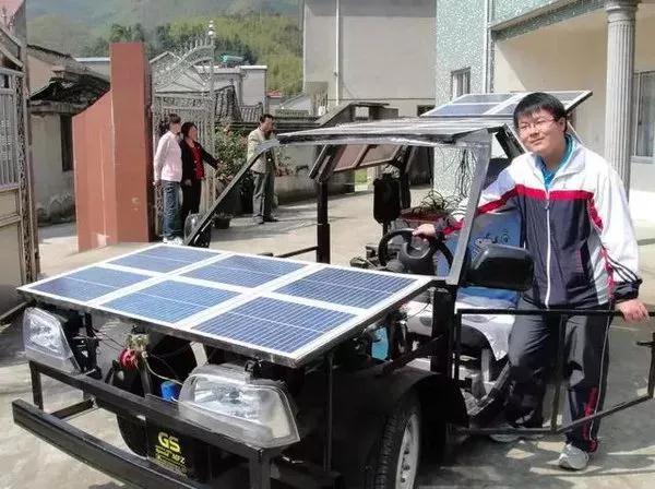 高手在民間 花1.5萬造出能跑70公里的光伏汽車！