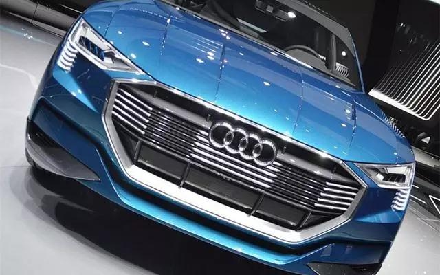 奧迪+漢能光伏車頂：Q6純電動(dòng)Suv將上市、48萬(wàn)+續(xù)航500km...