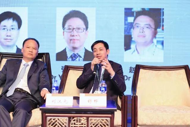 舒樺、朱戰(zhàn)軍、孫興平SNEC對話全球光伏領(lǐng)袖